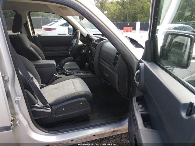 Dodge Nitro Sxt