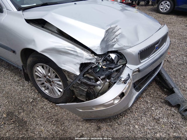 Volvo V70 2.4