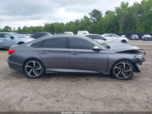 Honda Accord Touring 2.0t
