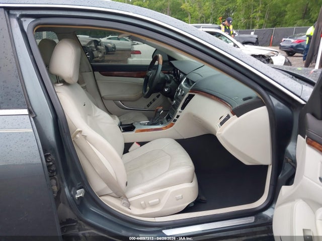 Cadillac CTS Standard