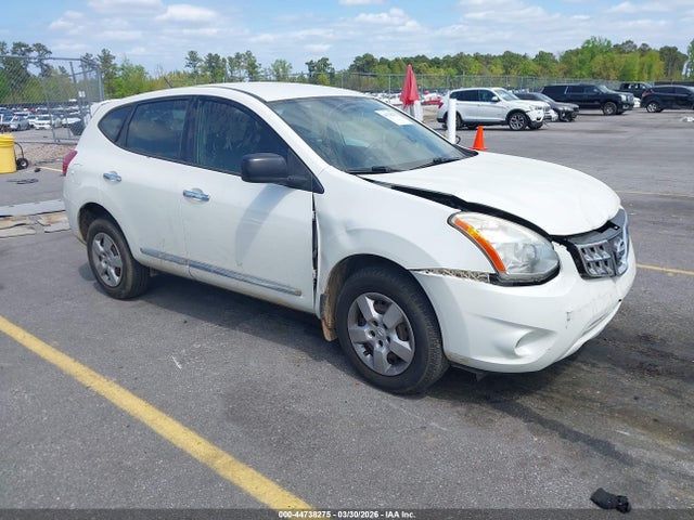 Salvage Nissan Rogue Image