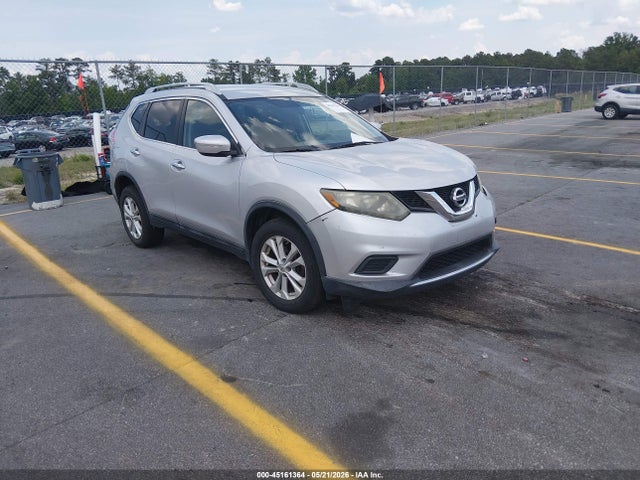 Salvage Nissan Rogue Image