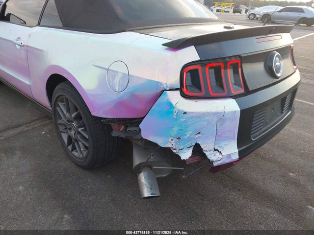 Ford Mustang V6 Premium