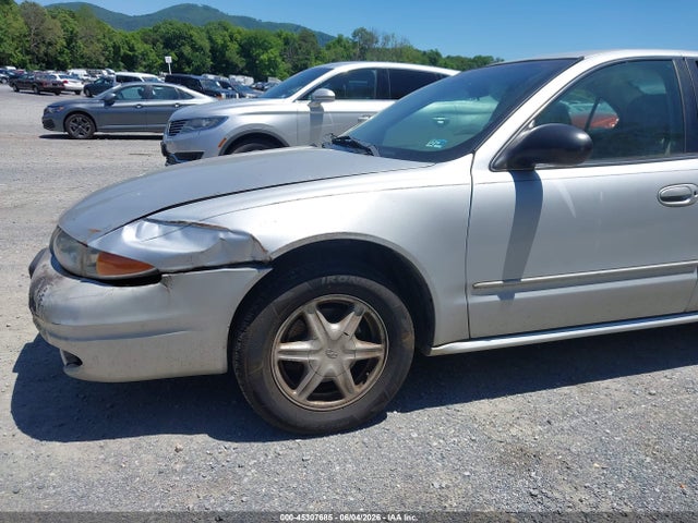 Oldsmobile Alero Gl1
