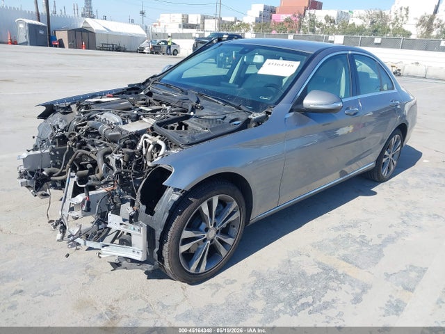 Mercedes-Benz C-Class Luxury