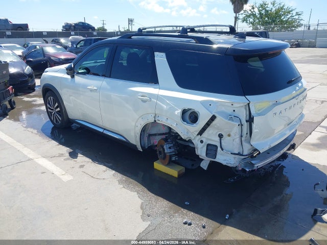 Nissan Pathfinder Platinum 2wd