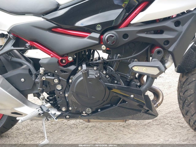 Kawasaki Er500
