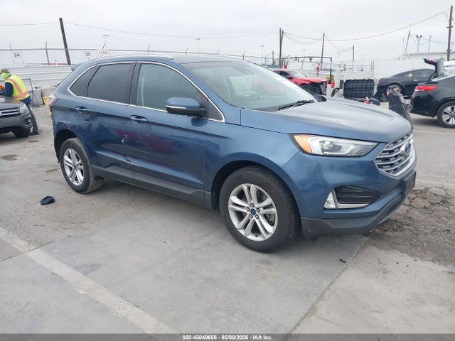 Salvage Ford Edge Image