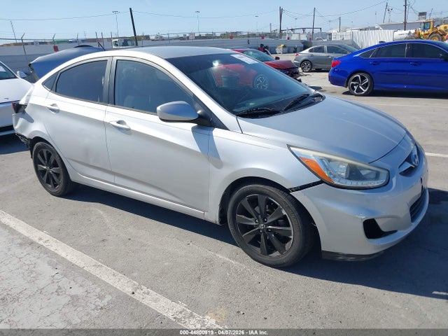 Salvage Hyundai ACCENT Image