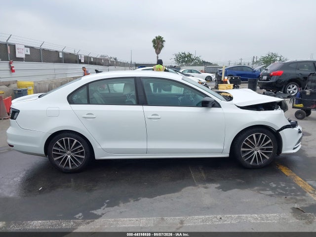 Volkswagen Jetta 1.8t Sport