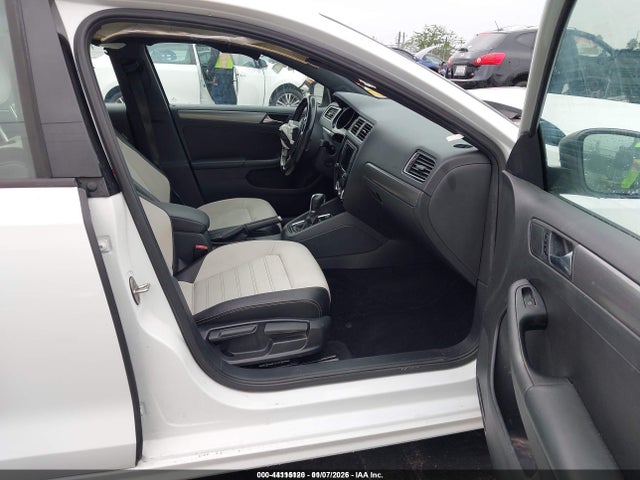 Volkswagen Jetta 1.8t Sport