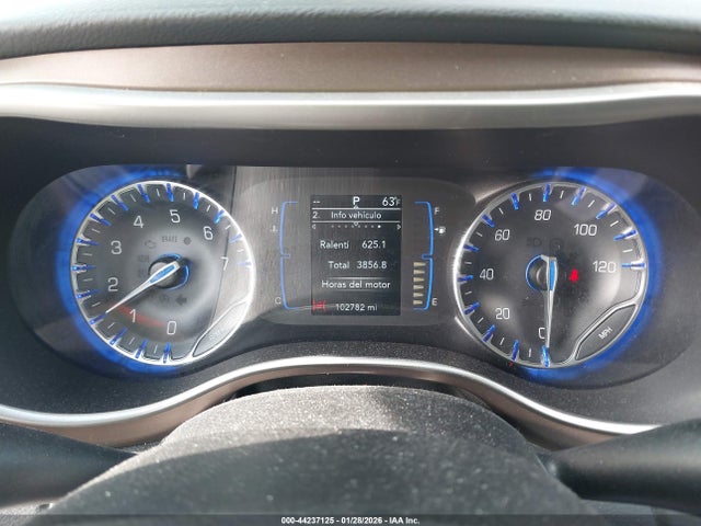 Chrysler Pacifica Touring L