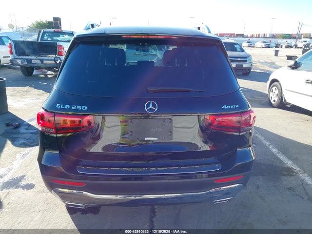 Mercedes-Benz GLB 4matic