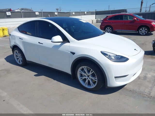 Salvage Tesla Model Y Image