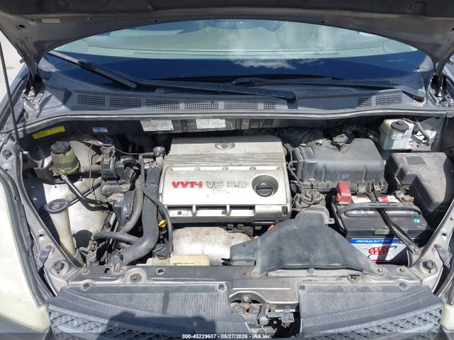 Toyota Sienna Le