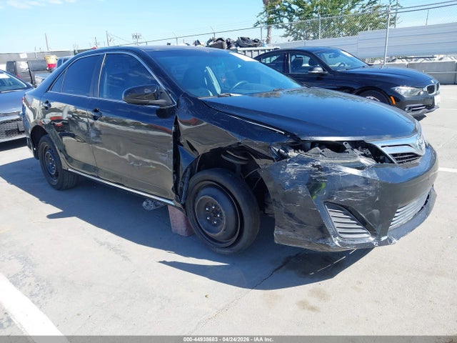 Salvage Toyota Camry Image