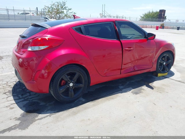 Hyundai VELOSTER