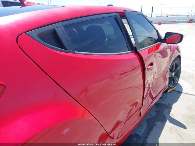Hyundai VELOSTER