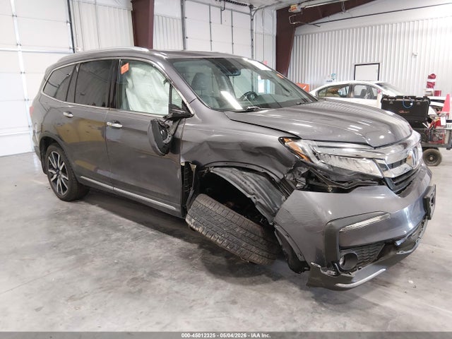 Salvage Honda Pilot Image