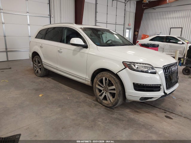Salvage Audi Q7 Image
