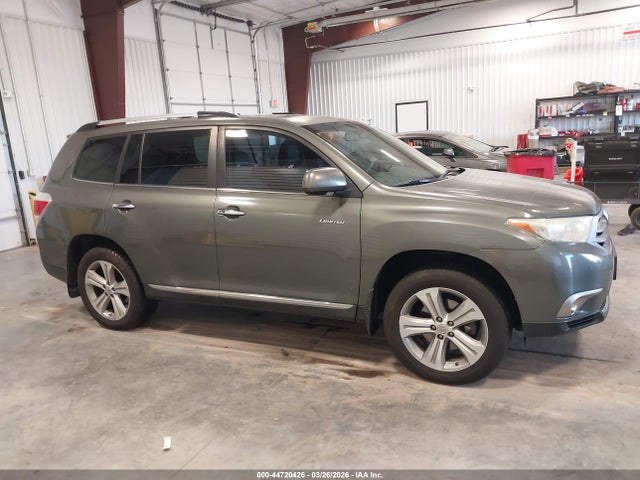 Toyota Highlander Limited V6