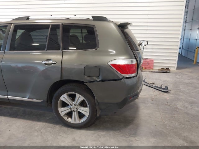 Toyota Highlander Limited V6