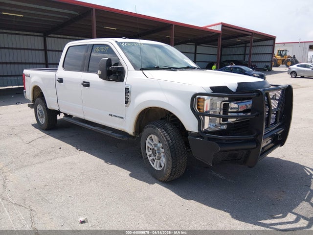 Salvage Ford F-350 Image