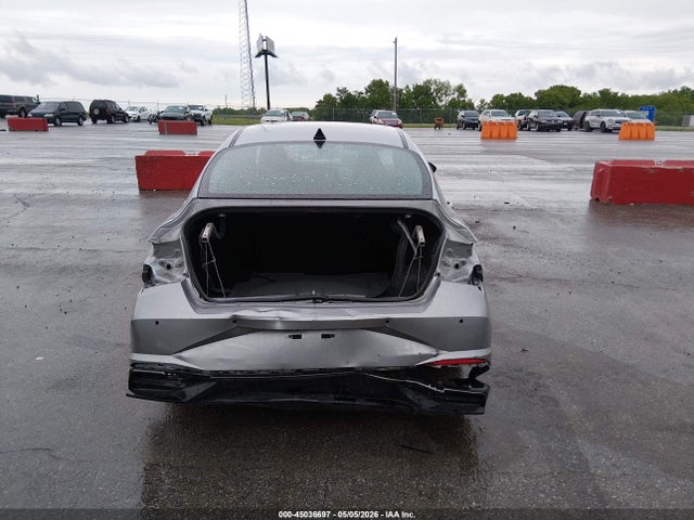Hyundai ELANTRA Limited