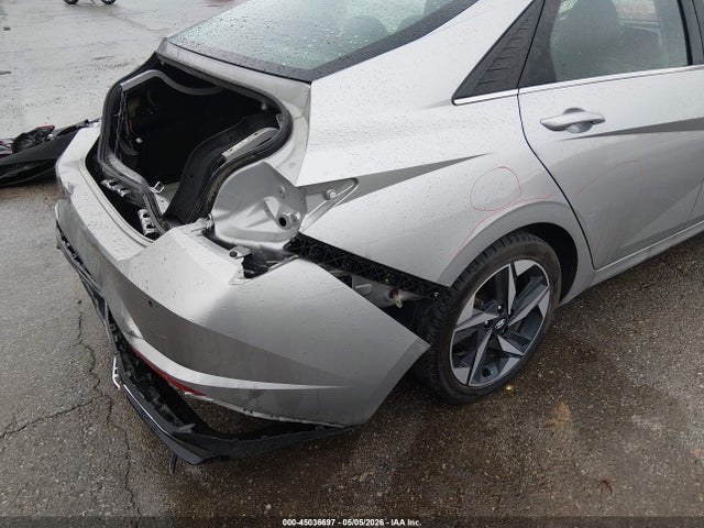 Hyundai ELANTRA Limited