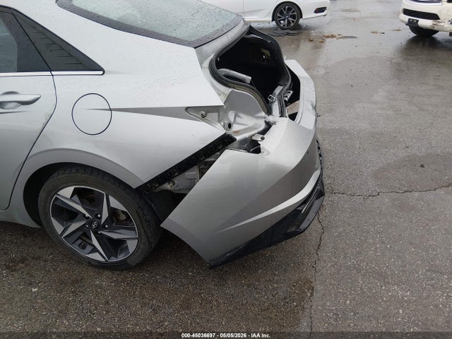 Hyundai ELANTRA Limited