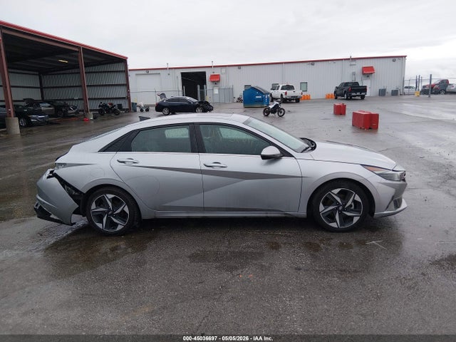 Hyundai ELANTRA Limited