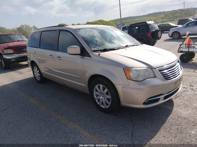 Salvage Chrysler Town & Country Image