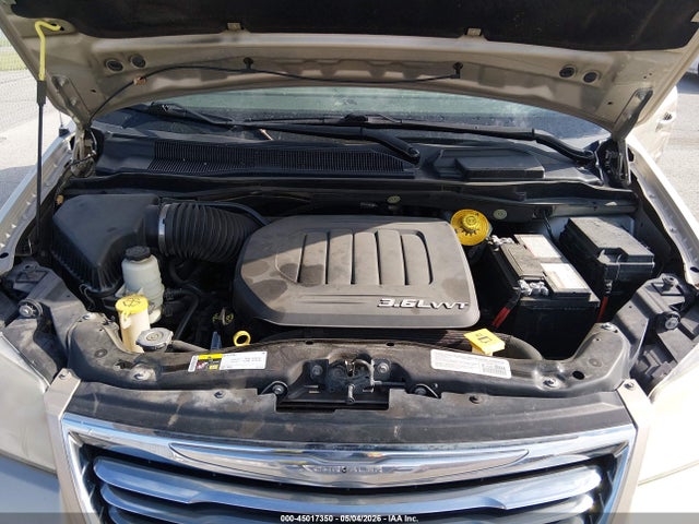 Chrysler Town & Country Touring