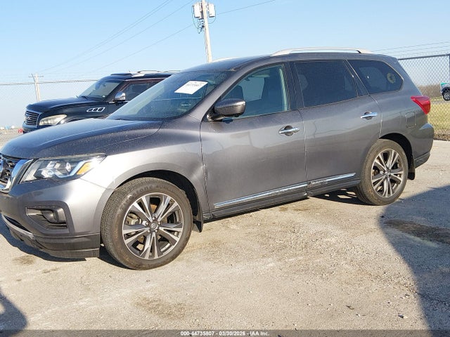 Nissan Pathfinder Platinum