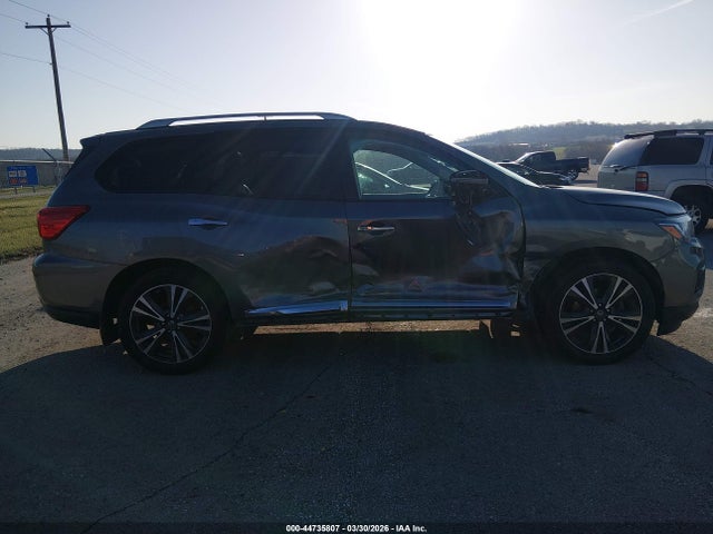 Nissan Pathfinder Platinum