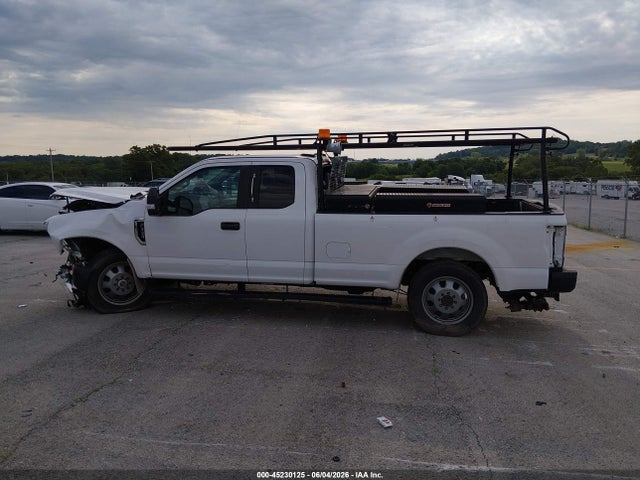 Ford F-350 Xl