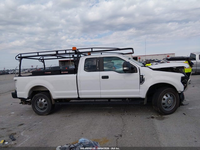 Ford F-350 Xl