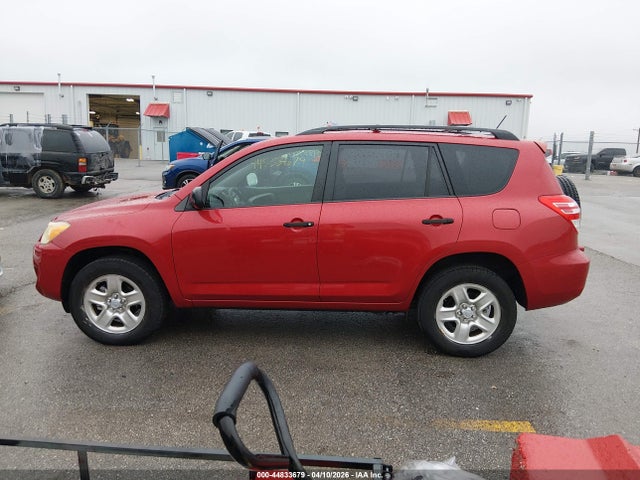 Toyota RAV4 Base V6