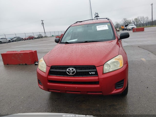 Toyota RAV4 Base V6