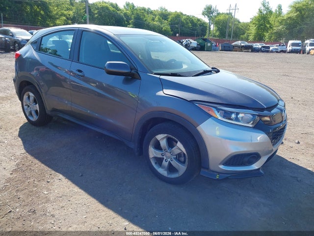 Salvage Honda HR-V Image
