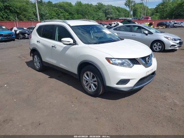 Salvage Nissan Rogue Image