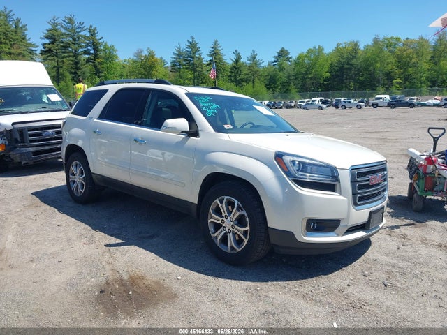 Salvage GMC Acadia Image