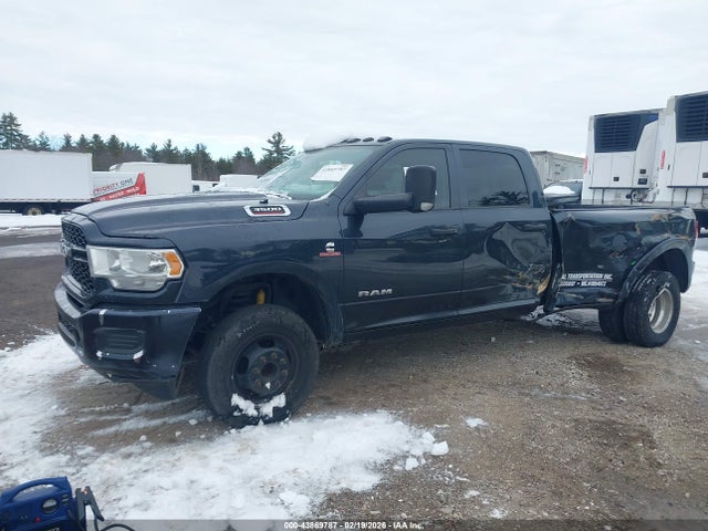 Ram 3500 Tradesman  4x4 8' Box