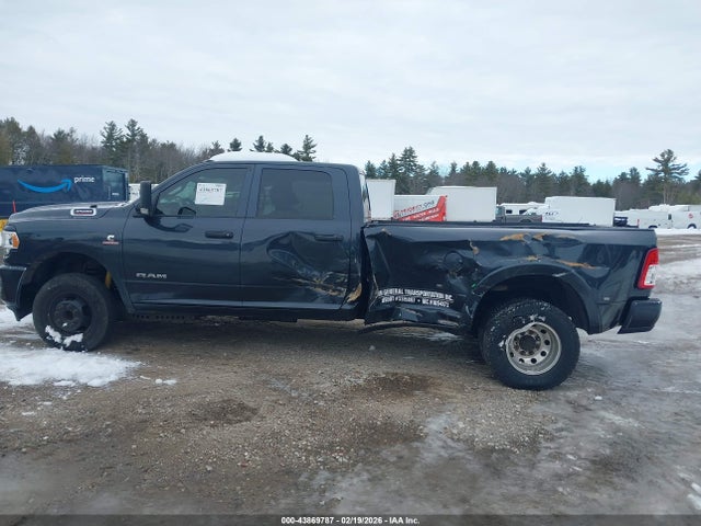 Ram 3500 Tradesman  4x4 8' Box
