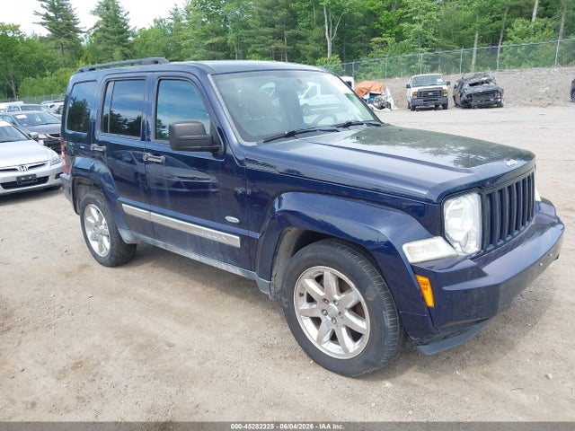 Salvage Jeep Liberty Image