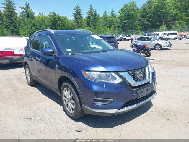 Salvage Nissan Rogue Image