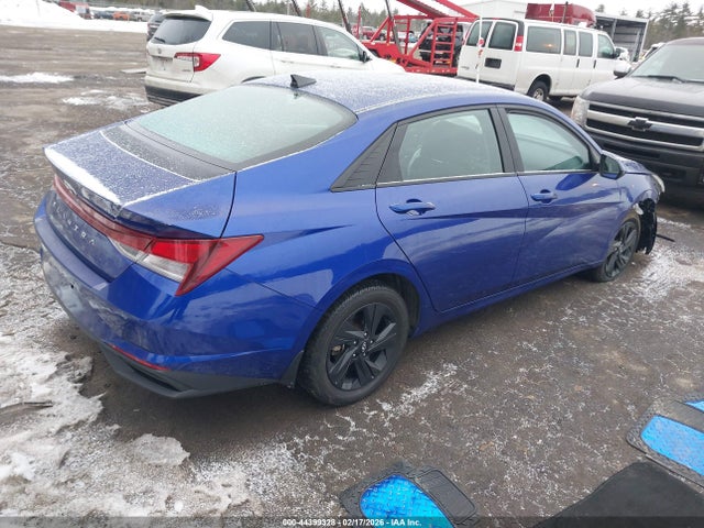 Hyundai ELANTRA Sel