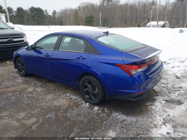 Hyundai ELANTRA Sel