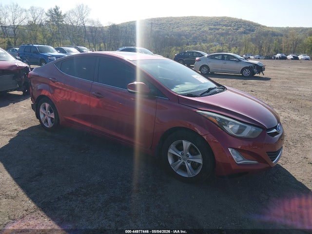 Salvage Hyundai ELANTRA Image