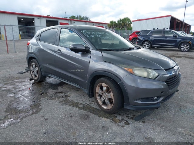Salvage Honda HR-V Image